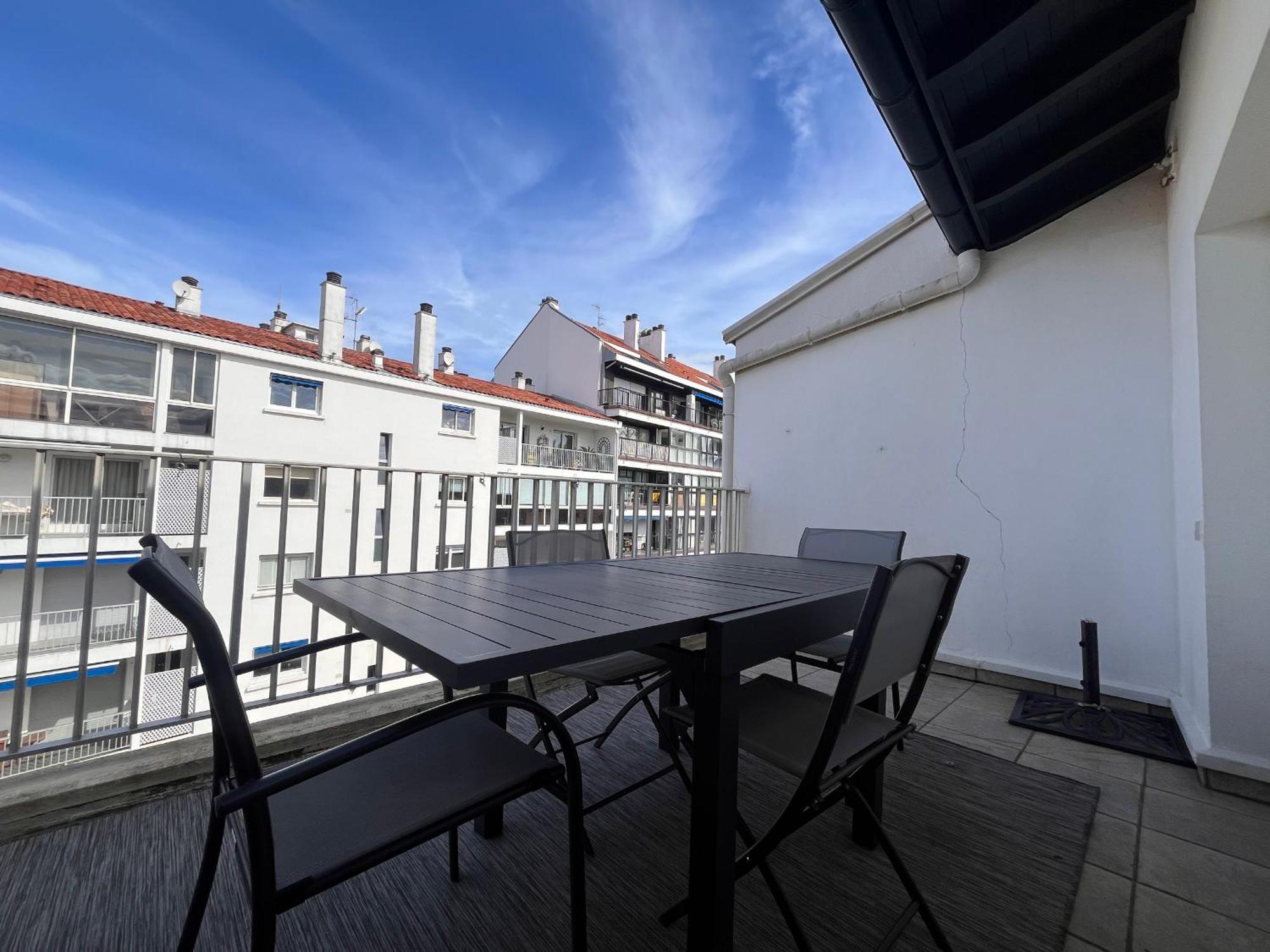 Coeur De Saint-Jean-De-Luz : Appartement Lumineux Avec Balcon, Proche Plage Et Commerces - Fr-1-239-1079 Экстерьер фото